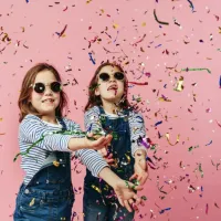 Merkmeisjeskleding.nl