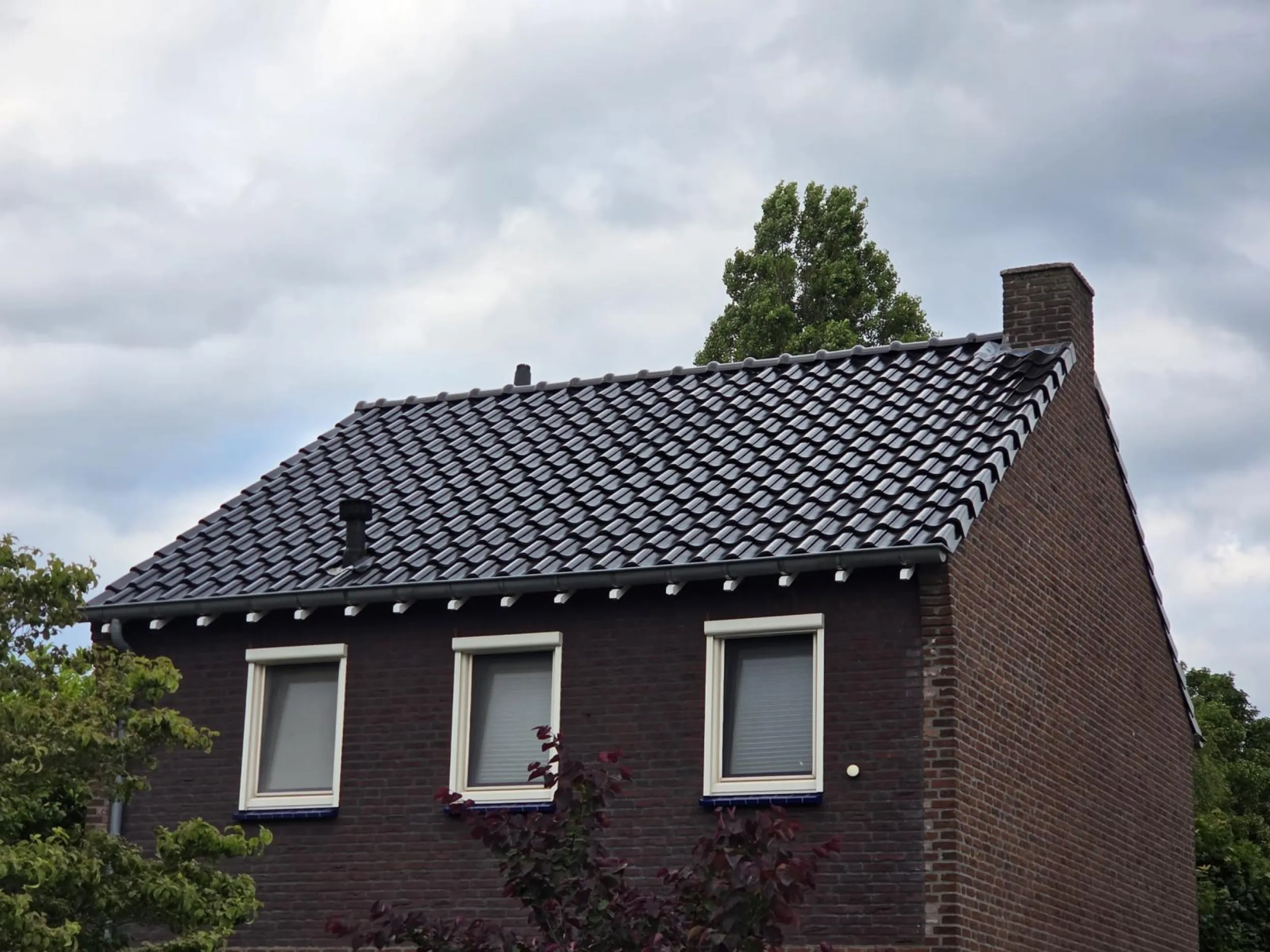 Pannendak vervangen bij woning