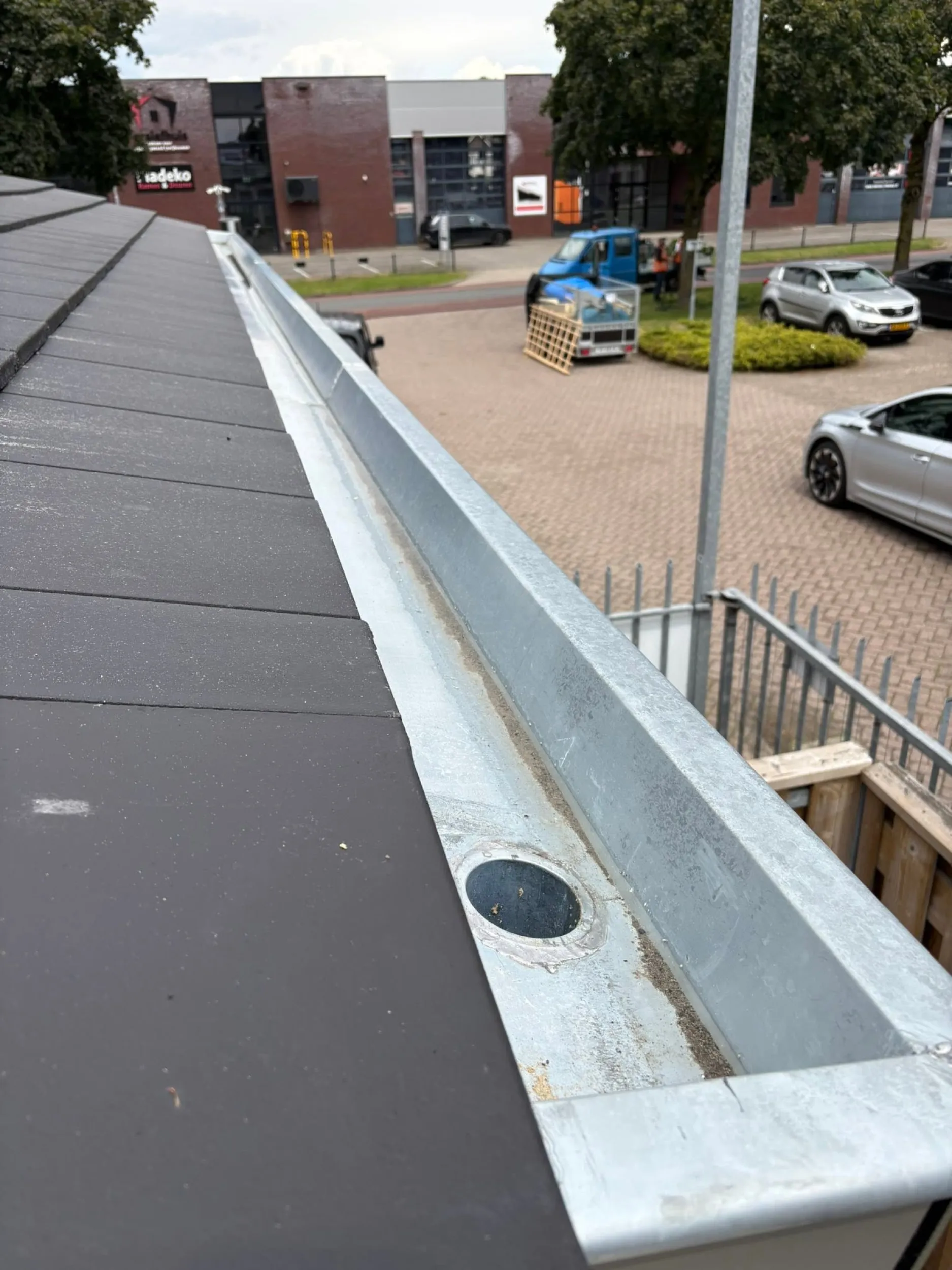 Lood en zinkwerk in urmond