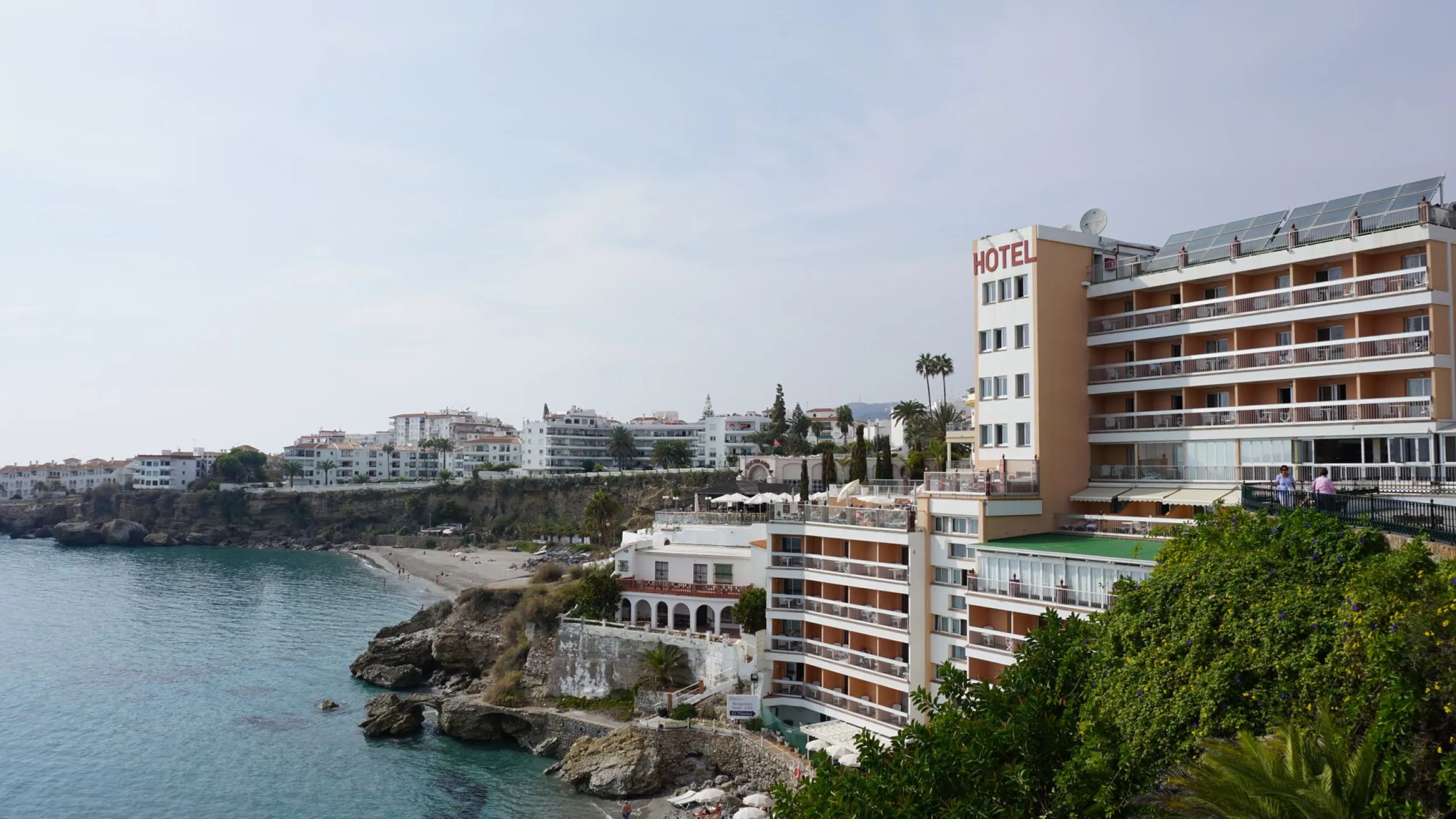Kleinschalige hotels aan Spaanse baaien 