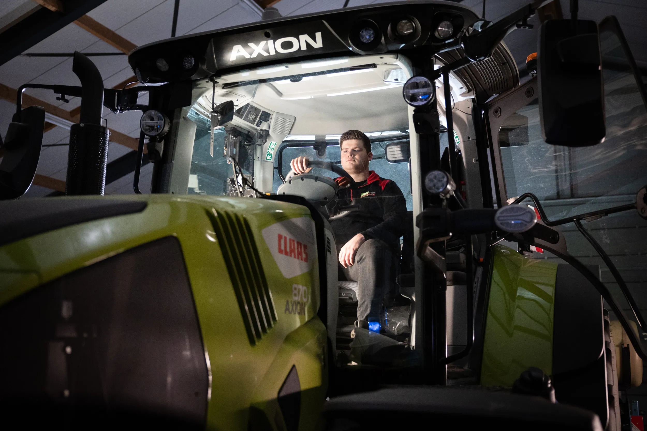 claas mans weert tractor