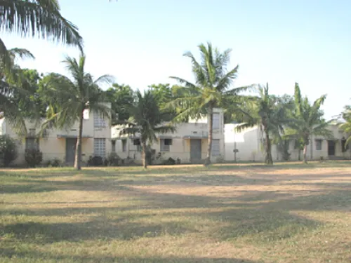 Home away from home Anbu Ilam, Kavarapettai (Chennai)