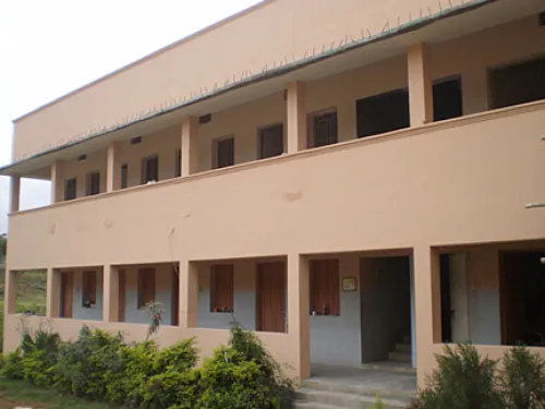 Verdieping Jongensinternaat Karambur