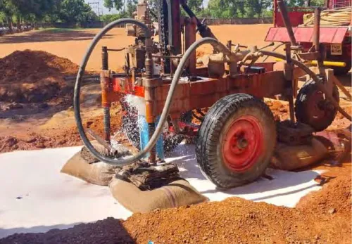 Higher Secondary School Varadarajanpet - Waterpomp