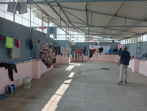 Salem vernieuwing dak en installatie zonnepanelen (Tiruchy Province)